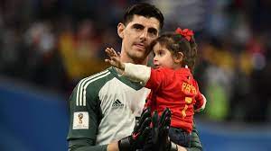 Courtois kam als sohn der belgischen volleyballprofis gitte und thierry courtois zur welt. Courtois Leistung Grosse Klappe Und Eine Pikante Affare Fussball