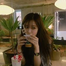 Aesthetic Black And Pink Roses Pin Oleh Taestylance Di Blackpink Gaya Rambut Selebritas Gadis Ulzzang