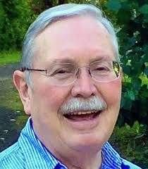 The Joy of Being a Eucharistic Minister: Finley, Mitch: 9781878718457:  Amazon.com: Books