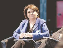 Citeste acum toate articole despre adina valean pe digi24.ro. Adina VÄƒlean Comisarul European Pentru Transporturi A Ales Trei Romani In ComponenÅ£a Cabinetului SÄƒu Comisia De Transporturi Si A Asumat Obiective Precum Reducerea Emisiilor De Dioxid De Carbon Construirea Unei Infrastructuri De Alimentare