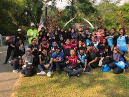 What does penuh semangat mean in english? Program Jejak Alam Memupuk Semangat Kesukarelawan Kolej Canselor