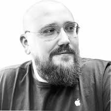 ✨ Une nouvelle étape dans ma carrière chez Apple ! ✨ Je suis très heureuse  de partager que j'évolue au poste d'Experte chez Apple. Ces dernières  années, j'ai eu la chance de