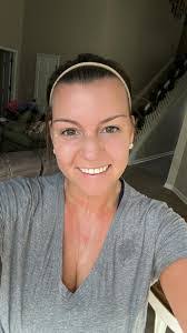 Shari Wallace's Instagram, Twitter & Facebook