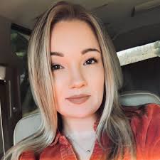 She's a country girl from Hartselle, Alabama, and she's a viral sensation.  Former Million Dollar Band Crimsonette Chloe Holladay enjoyed a huge Friday  two nights ago. She made her debut as the