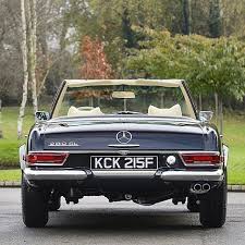 What A Classic 1968 280 Sl Thewhitespaceblog Rwdcaroftheday Classic Mercedes Mercedes Benz Mercedes