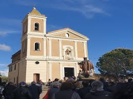 Palermo è rosalia palermo è rosalia nel cuore del centro storico palermo è rosalia in cima al monte pellegrino palermo è rosalia nel volto di una il festino di santa rosalia appartiene alla città e ad ogni palermitano. Santa Rosalia Da Palermo A Lentiscosa Nel Cilento Itsalerno