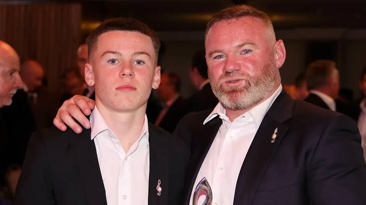 Wayne Rooney 'banned' from watching son Kai play for Man Utd as youngster  plays in same