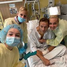 Russian opposition leader losing feeling in hands as concerns for his medical care in prison grow. Aleksei Navalny Russian Opposition Leader Says He Is Breathing On His Own The New York Times