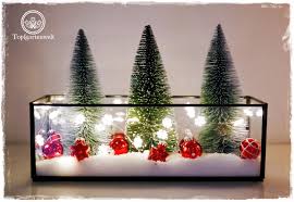 Der stern ist aus draht mit spitzenbordüre umwickelt. Festliche Weihnachtsdekoration In Rot Weiss Und Grun Christmas Hometour 2017 Topfgartenwelt