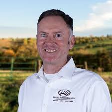 Travis Coffin's Instagram, Twitter & Facebook