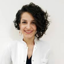 Dr. Sezgi Sarikaya Solak: Dermatologist