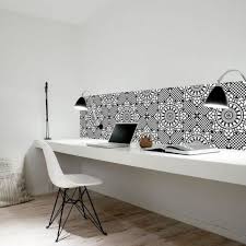 8 Idees Pour Amenager Un Coin Bureau Sans Encombrer L Espace Coin Bureau Bureau A Domicile Deco Bureau