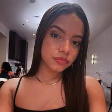 Lia Álvarez🤍 (@lianetalvarezz)