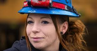 Candi Rosas's Instagram, Twitter & Facebook