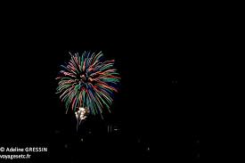 La municipalité a pris la décision. Feu D Artifice Sur La Tour Eiffel