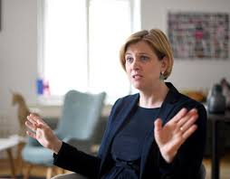 She is also the leader of the party's parliamentary group in the national council since 2018. Nach Babypause Meinl Reisinger Mit Regierungskritik Zuruck Salzburg24