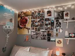 Bedroom Inspiration In 2020 Poster Wall Grunge Room Bedroom Posters