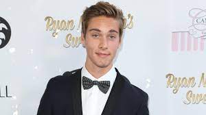 Celebs 101: 10 Things you didn't know about Austin North – SheKnows