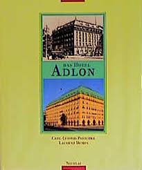 Ein buch, das die konkurrenz nicht scheuen braucht. Kochkunst Im Adlon Raffinierte Rezepte Exklusive Menus Besondere Geschichten Gebundene Ausgabe Gourmet Feinschmecker Restaurant Essen Trinken Grundkochbucher Adlon Hotel Berlin Kochbucher Grundkochbucher Kochen Koch Kochbuch Karlheinz Hauser Autor
