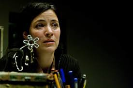 Escatologías de la nada, cómo no morir en una oficina. Crítica de «Tercer  cuerpo» por Gabriel Razo Olivares.