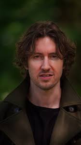 Dean Lewis