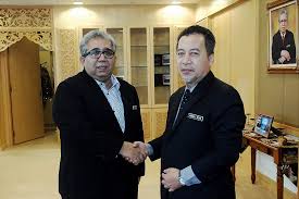 Puteri tuanku abdul halim, datuk seri diraja tunku puteri intan safinaz turut dikurniakan psm. Photo Gallery Category Kunjungan Hormat Tuan Haji Abdul Muis Bin Shefii Yang Melaporkan Diri Sebagai Ketua Pengarah Jabatan Penyiaran Malaysia Rtm Baharu Ke Atas Ybhg Dato Dr Mohd Ali Mohamad Ali