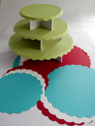 Etagere Selber Machen 40 Spektakulare Beispiele Basteln Weihnachten Papier Basteln Mit Papier Etageren Selber Machen