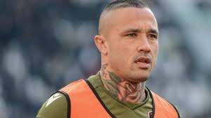 Nicknamed il ninja, he spent his entire professional career in italy, representing piacenza, cagliari, roma and inter milan and making over 400 serie a appearances. Cagliari Will Meet Inter To Discuss Permanent Signing Of Midfielder Radja Nainggolan After Securing Serie A Status Italian Media Report
