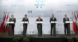 Ausztria miniszterelnöke, centralizáció legfőbb képviselője. V4 Plus Austria Summit Europe Must Be Able To Protect Its Own Borders Says Orban Daily News Hungary