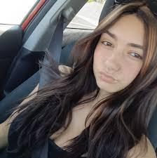 Balloon animal artist for birthday parties?