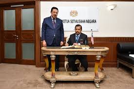 Prestasi piagam pelanggan pejabat setiausaha kerajaan pahang. Mohd Zuki Ali Ø¹Ù„Ù‰ ØªÙˆÙŠØªØ± Menerima Kunjungan Hormat Daripada Ybrs Tuan Haji Adnan Mat Presiden Cuepacs Ke Pejabat Ketua Setiausaha Negara Bagi Bertukar Pandangan Mengenai Penambahbaikan Penyampaian Penjawat Awam Ketuasetiausahanegara Https T Co
