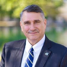 Patty Hambrick's Instagram, Twitter & Facebook