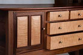 Porous woods like oak, walnut, and mahogany need their grain filled in… Sakonnet Furniture Makers