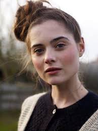 Meet Isobel Davies founder of eco knitwear label Izzy Lane