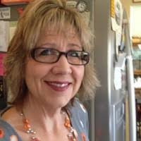 Deborah Ferreira's Instagram, Twitter & Facebook