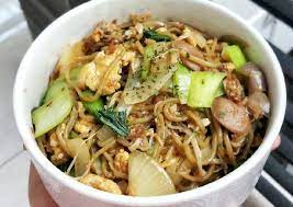 4 mie lemonilo adalah produk dari lemonilo yang pertama diluncurkan di tahun 2017. Resep Mie Goreng Nyemek Lemonilo