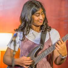 Aura Avani - YouTube