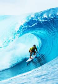 With a rock solid performance at the surf ranch, medina has earned his spot in this september's rip curl. Amazing Tube Gabriel Medina Ondas De Surfe Logotipo De Surfe Coisas De Praia