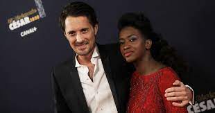 Découvrez toute notre collection hapsatou sy chez 3 suisses ! Hapsatou Sy Fiancee A Vincent Cerutti Elle S Affiche Avec Une Bague Onereuse Purepeople