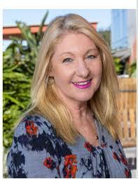 Lacey Sutton's Instagram, Twitter & Facebook