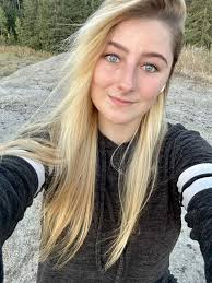 Here's a fact: Women wear makeup to hide their insecurities, and to comform  to a beauty standard to attract attention from men and compete with other  women.