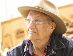 Cold, rain didn't dampen enthusiasm for Antique Ag Show