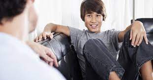 Memberikan nasihat merupakan salah satu langkah yang dilakukan orangtua untuk membuat anak jauh lebih baik. Cara Menasehati Anak Remaja Zaman Now Yang Efektif Bagi Orangtua Happinest Id