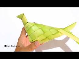 Sabut kelapa kita bentuk segitiga. Pin Di Leaf Art