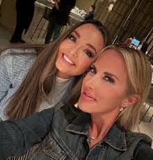 Madelyn Yoder's Instagram, Twitter & Facebook