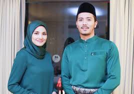 Pandai sangat siap pandang mommy lagi. Fattah Fazura Berduet Lagu Raya