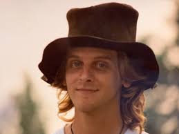 Tied, sas, rung out, racked, doi, rattlesnake and wet sand! These shorts  are COMFY.