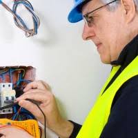 Pour déterminer l'efficacité énergétique d'un logement, l'ademe (agence de l'environnement et de la maîtrise de l'énergie) se fonde sur la consommation d'énergie primaire en kwh/m², appliquée uniquement au chauffage, à l'eau chaude, à la ventilation et à l'éclairage. Cout D Une Refection Electrique Et Devis