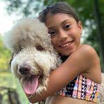 Karen Kochanski's Instagram, Twitter & Facebook