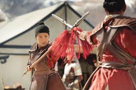 Nonton streaming download subtitle indonesia sinopsis mulan (2020) mulan (2020)when the emperor of china issues a decree that one man per family must serve in the imperial chinese army to defend the country from huns, hua 21cineplex, bioskop 21, bioskop online, bioskop168. Review Film Mulan 2020 Remake Disney Yang Lebih Memuaskan Dari Yang Lainnya Movieden